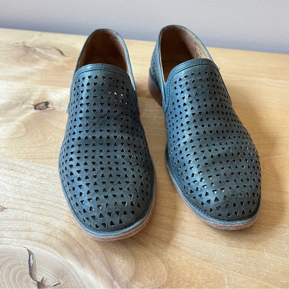 TRASK ALI PERFORATED SLIP ON LOAFERS SHOES WOMENS 8M BLUE LEATHER UPPER… - Picture 3 of 9